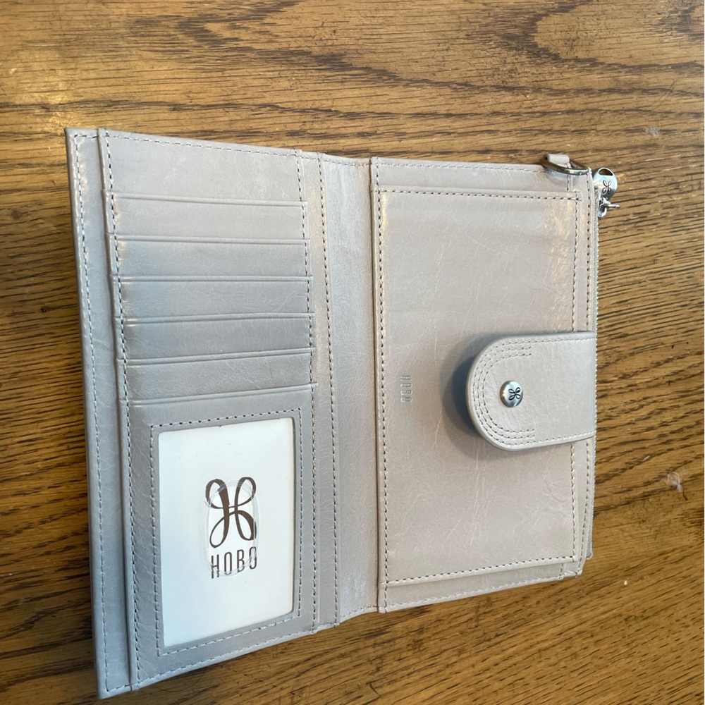 HOBO Wallet - Picture 3 of 5